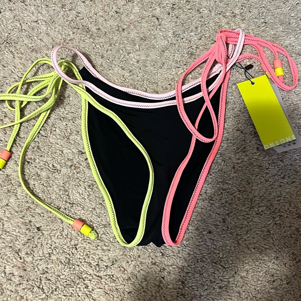 Oneone bikini bottom